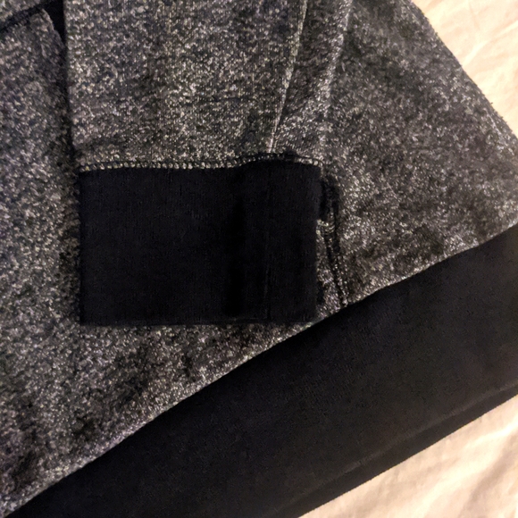 Express pullover hoodie - Picture 3 of 6